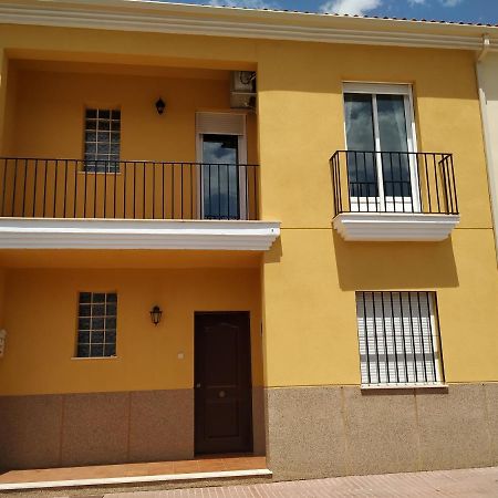 Beautiful House Sierrecilla Villa Humilladero Exterior photo